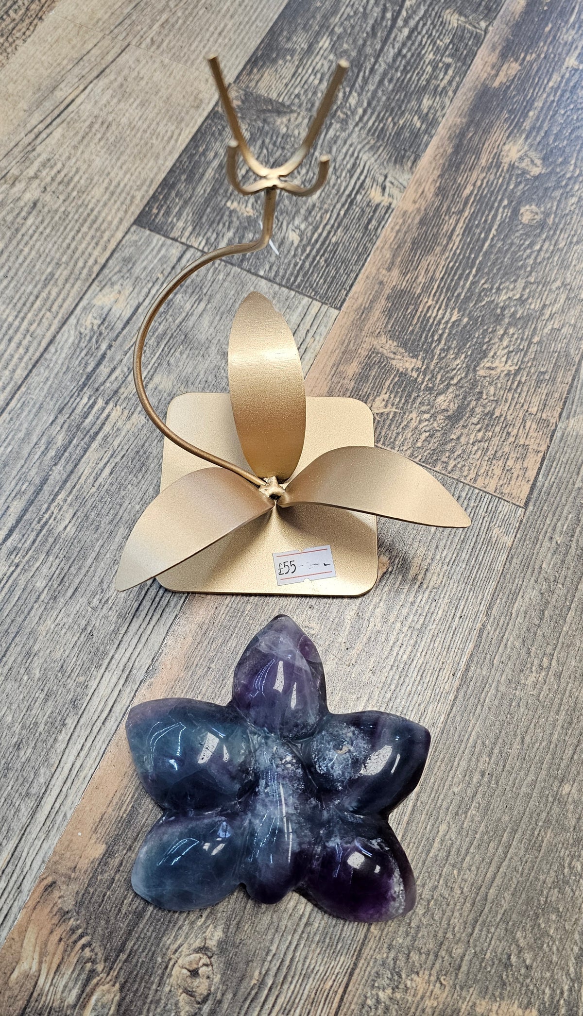 Flourite Flower with custom stand