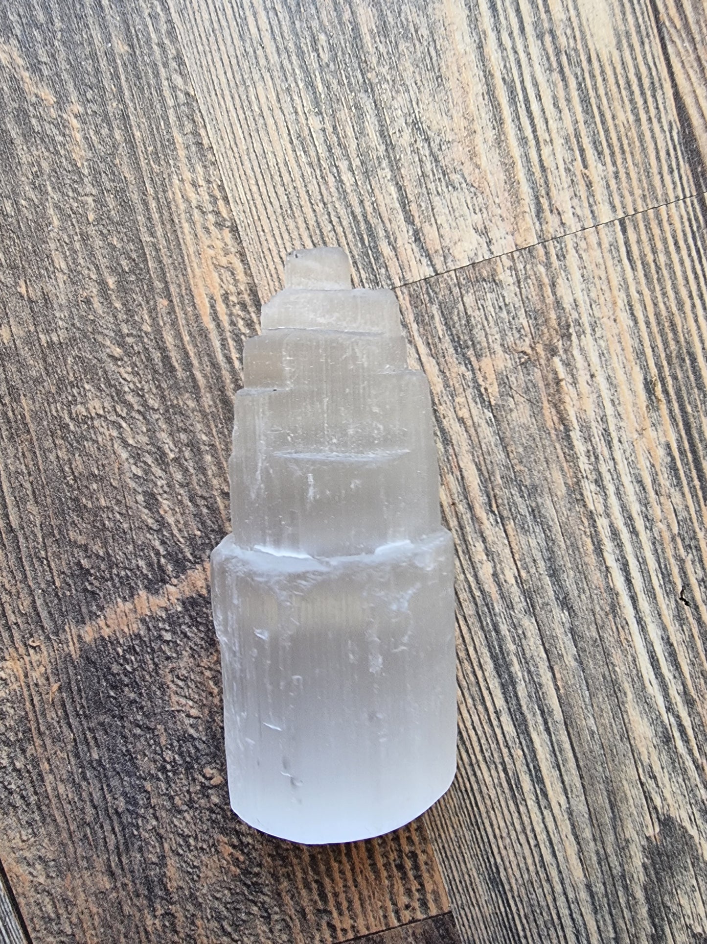 Small selenite tower