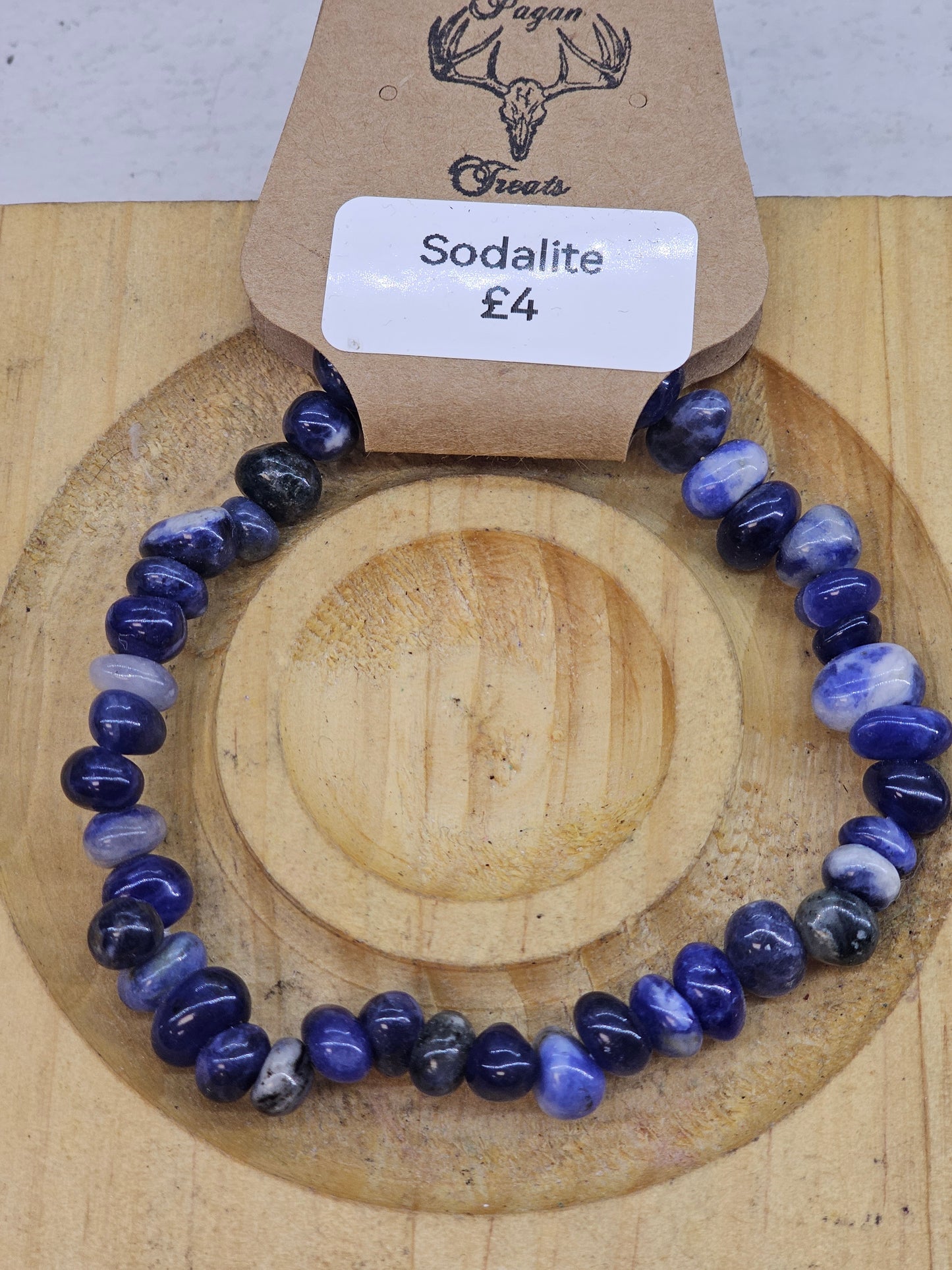 Sodalite chip bracelet