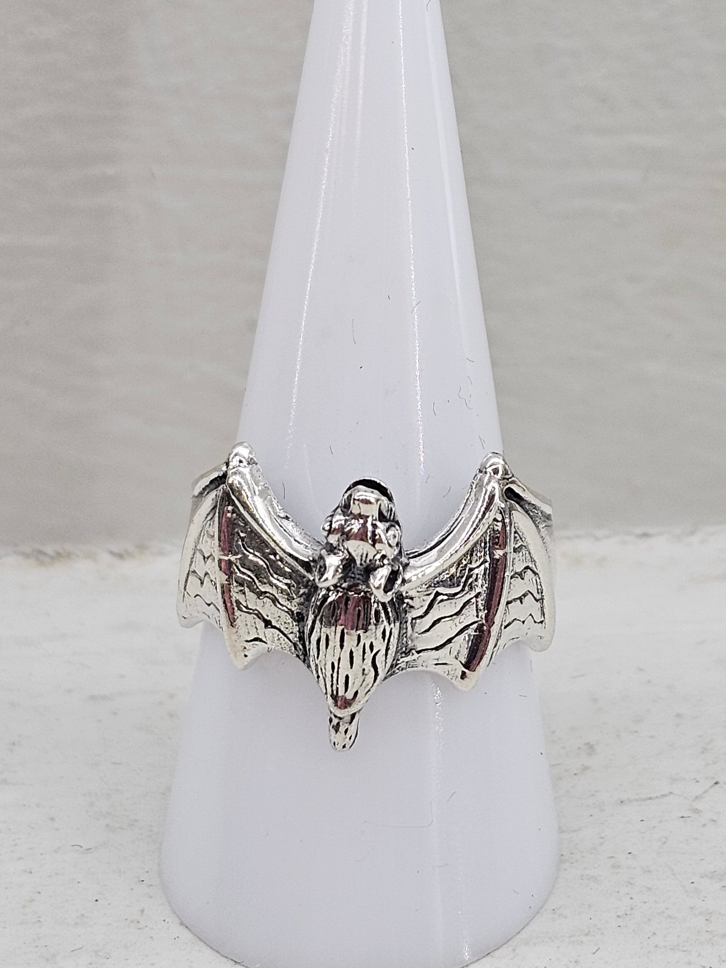 925 silver Bat ring size R/S