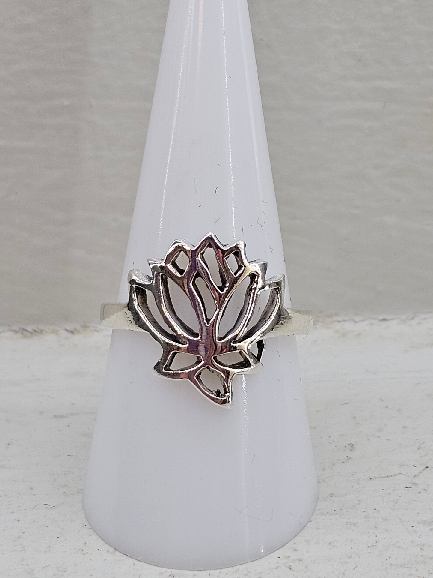 925 silver Lotus ring size S