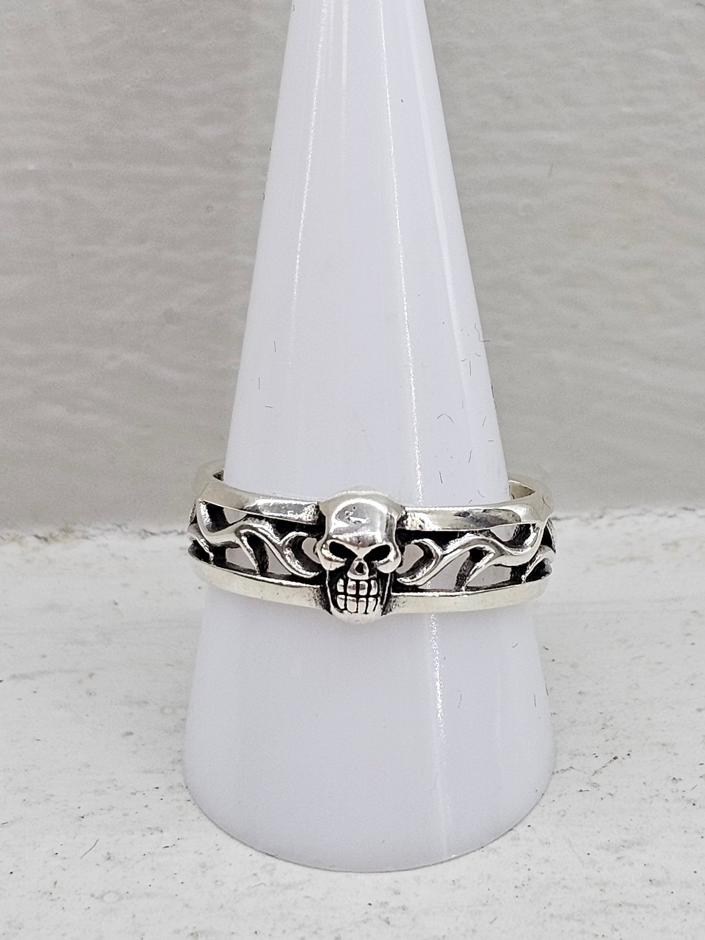 925 silver skull ring size V/W