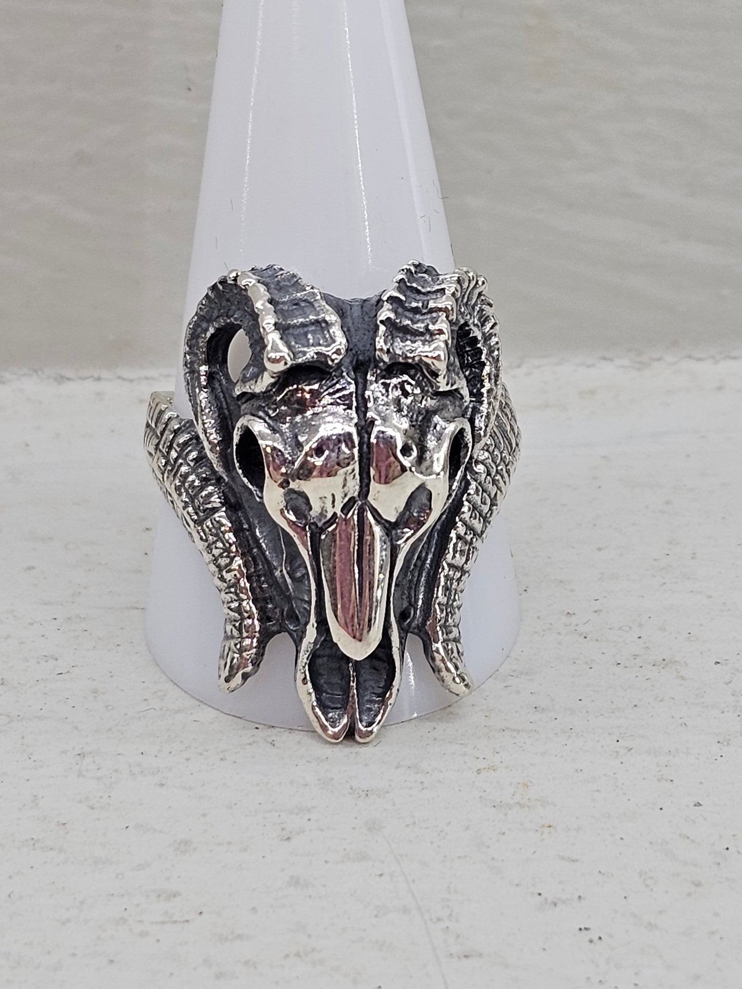 925 silver dam head ring size W/X