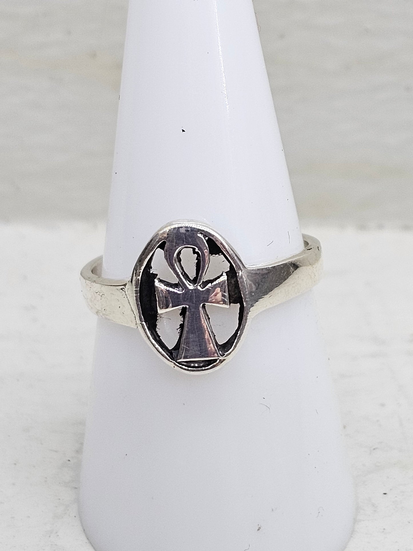 Ankh 925 Silver Ring Size P/Q