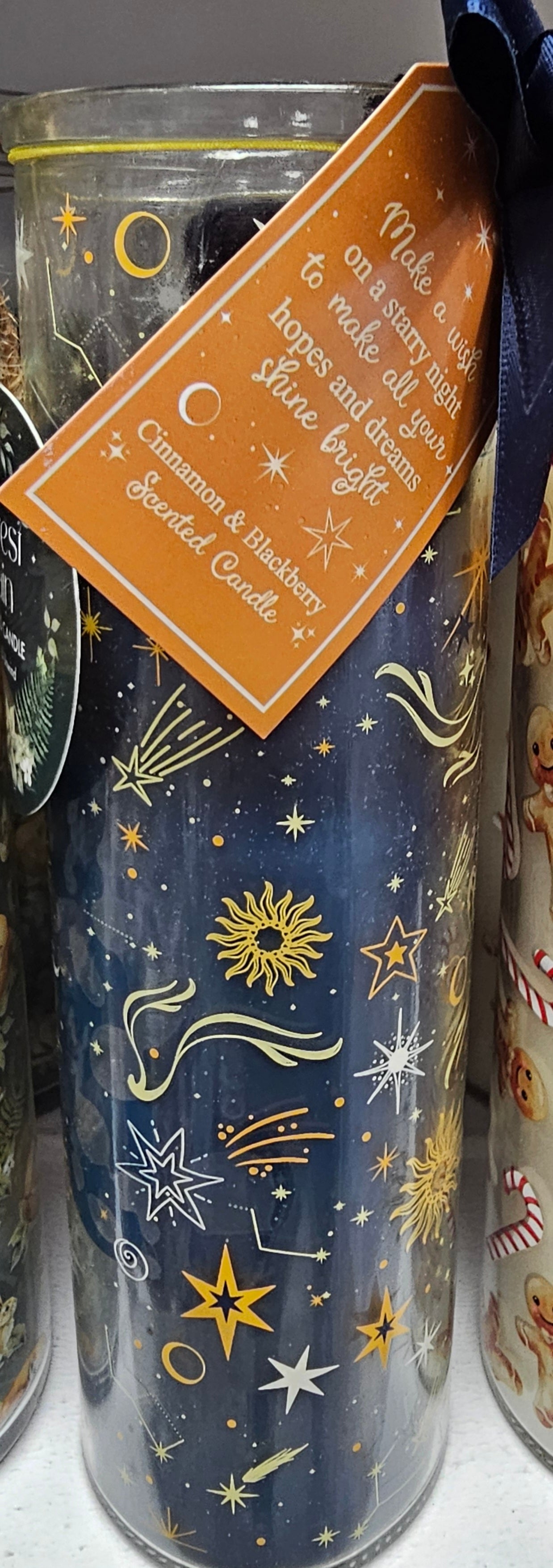 Cinnamon & Blackberry Scented Candle