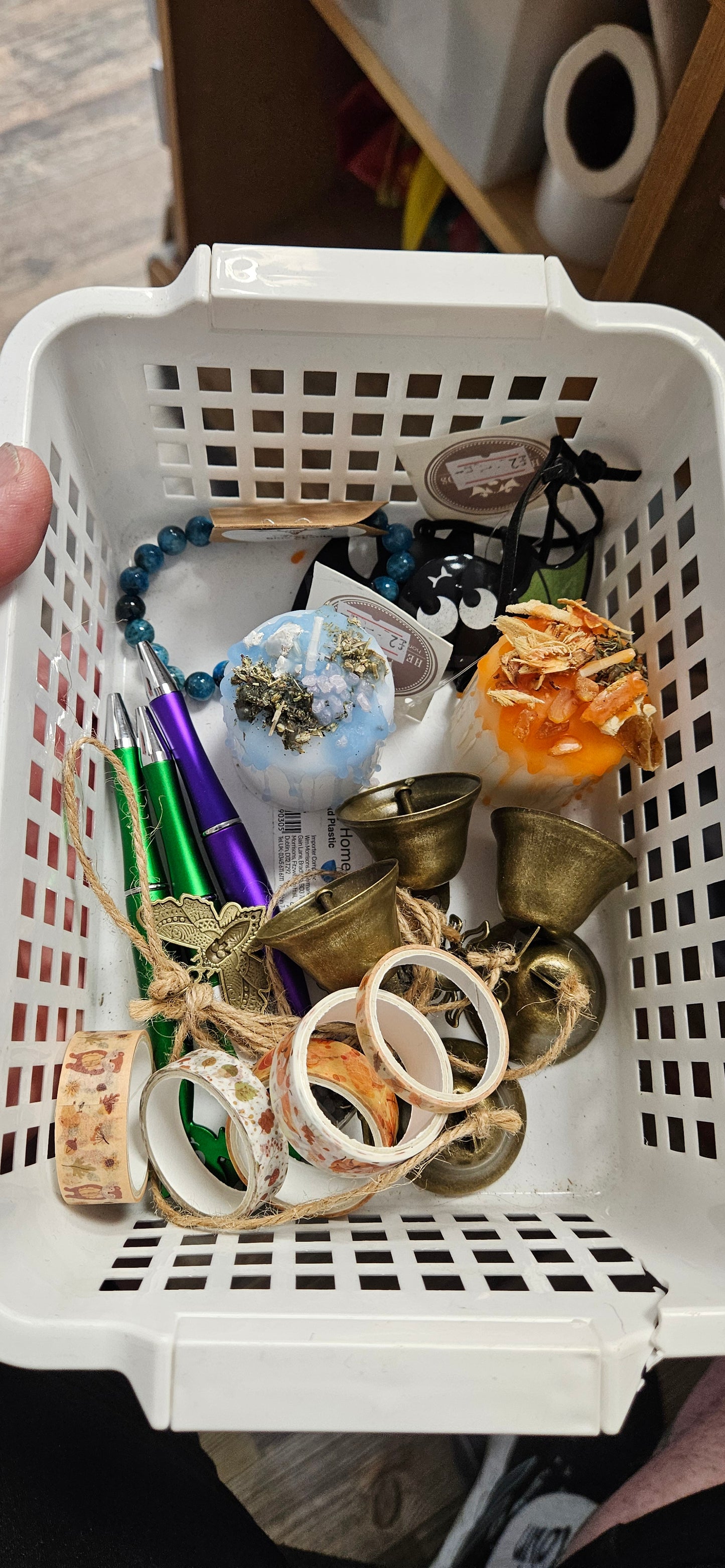 Debz live basket