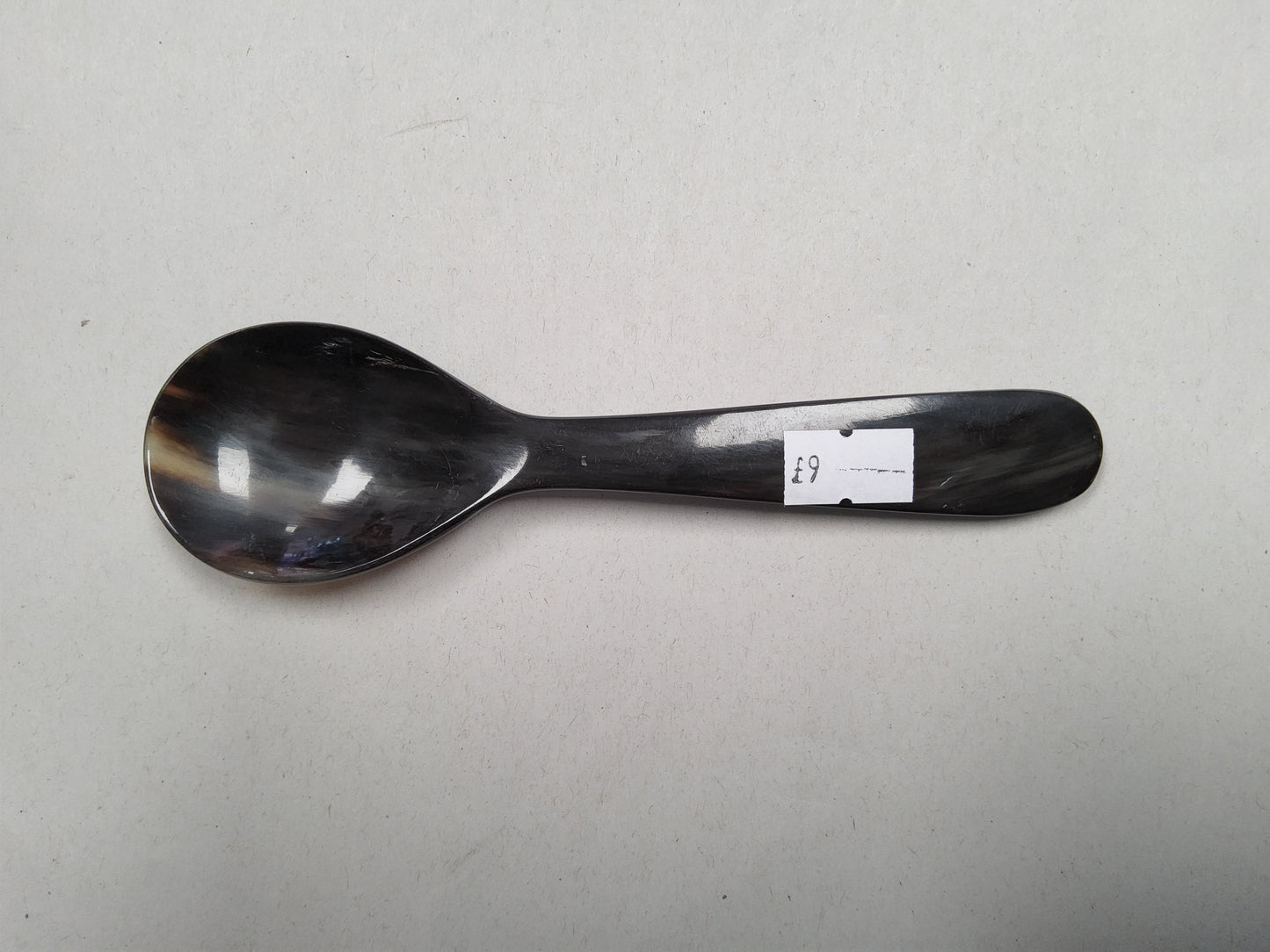 Horn spoon