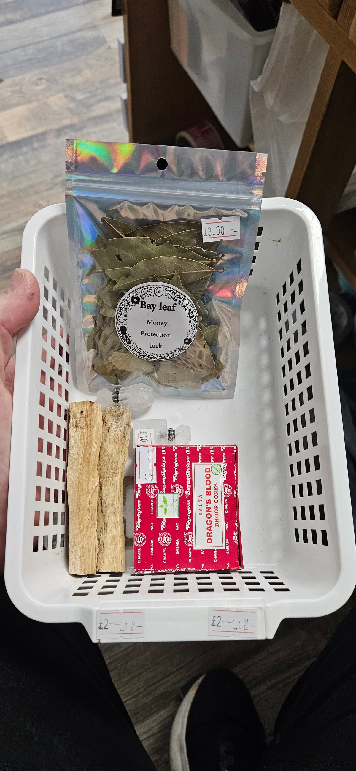 Rebel live basket