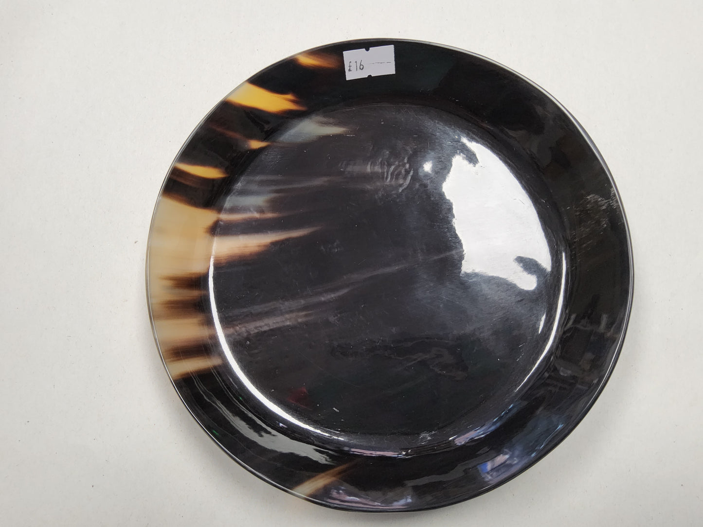 Horn plate