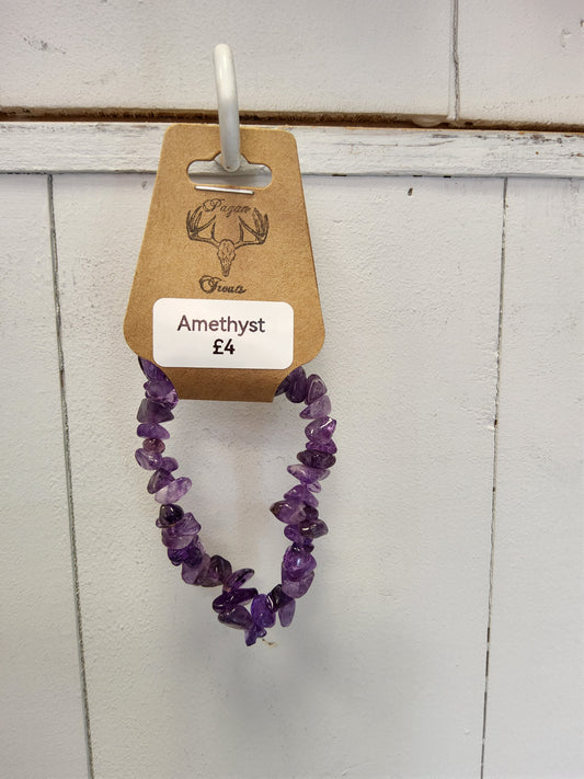 Amethyst chip bracelet