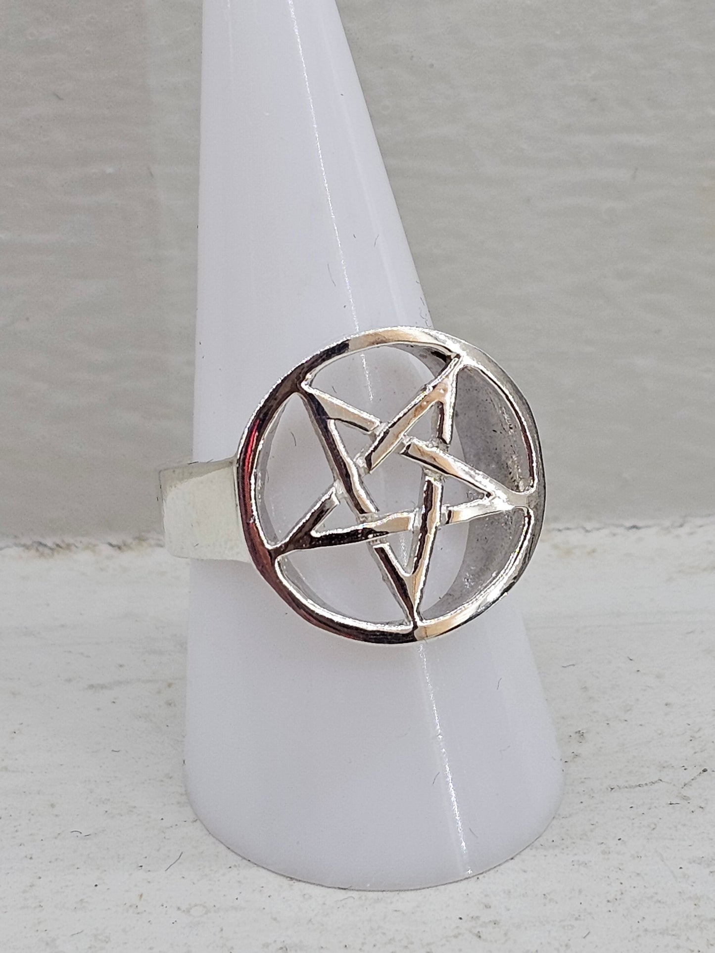 Pentagram 925 silver ring size R/S