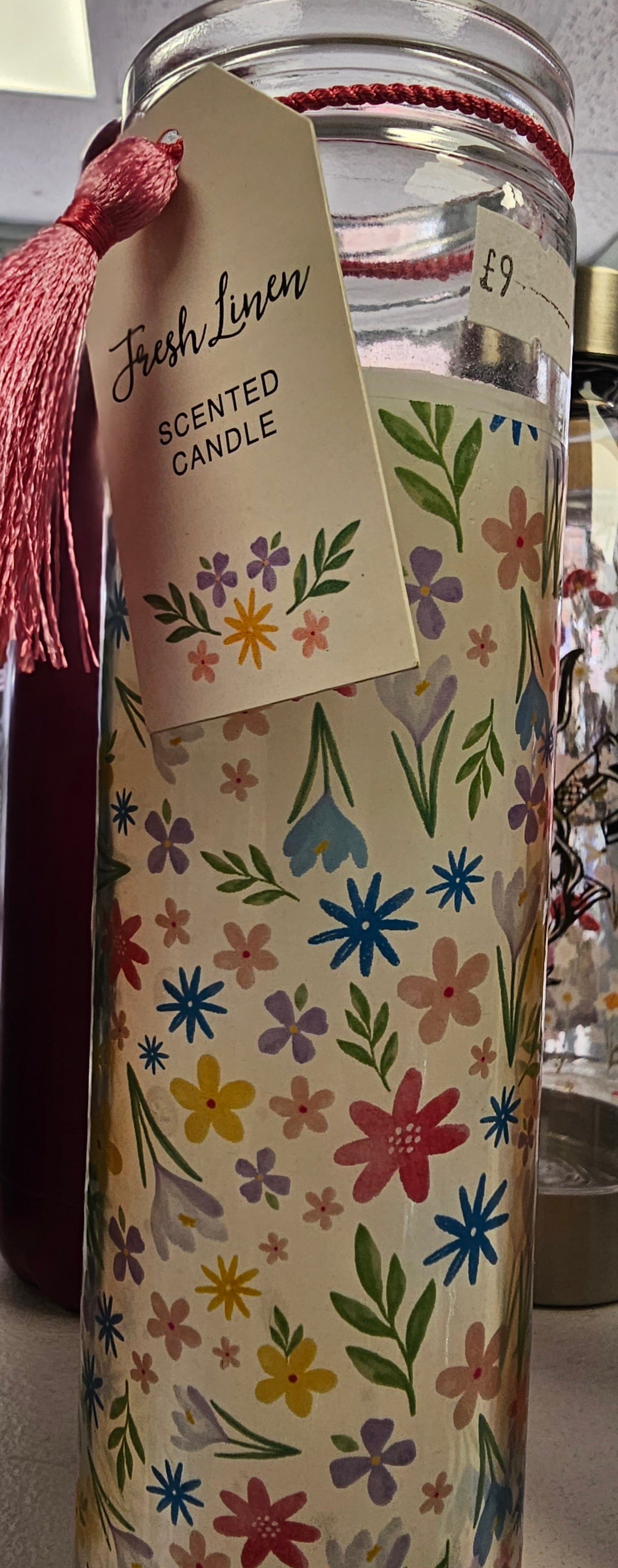 Fresh Linen Scented Candle