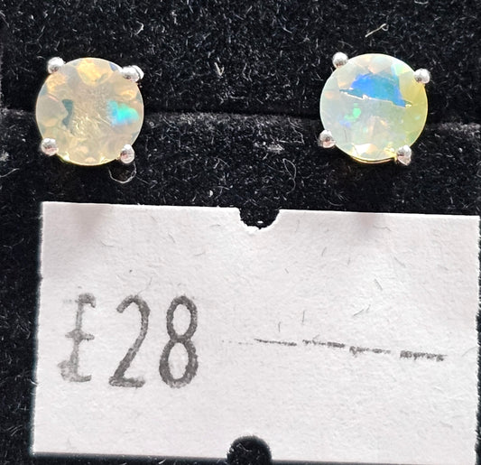 Ethiopian Opal 925 silver Stud earrings (round)