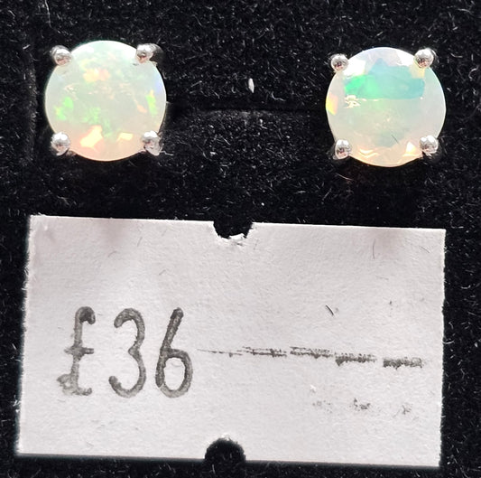 Ethiopian Opal 925 silver Stud earrings (round)