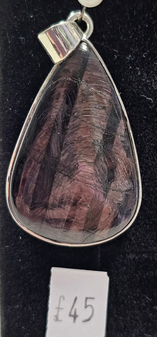 Hypersthene 925 Silver Pendent