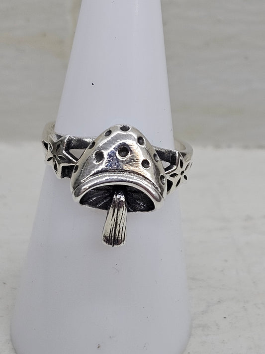 Mushroom 925 Silver Ring Size N
