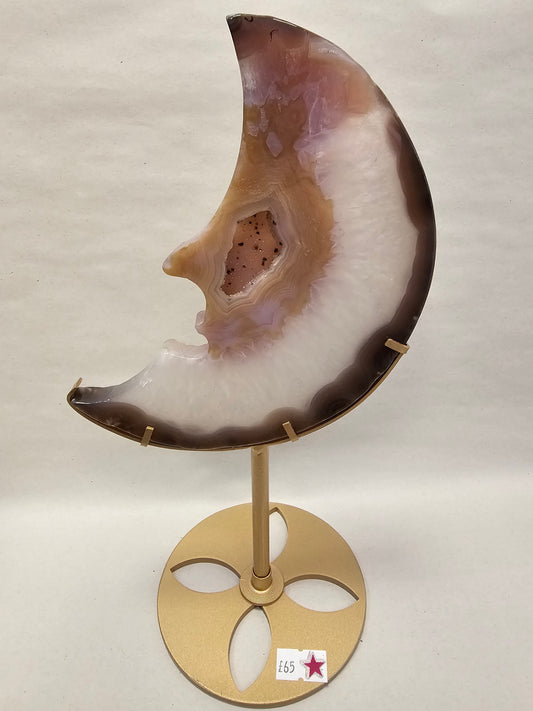 Agate Moon in Stand