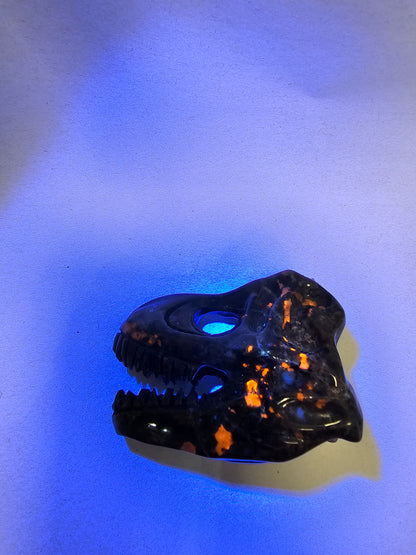 Yooperlite T-Rex Skull Carving (UV Reactive)