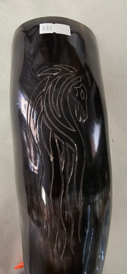 Horse carved large drinking horn & stand