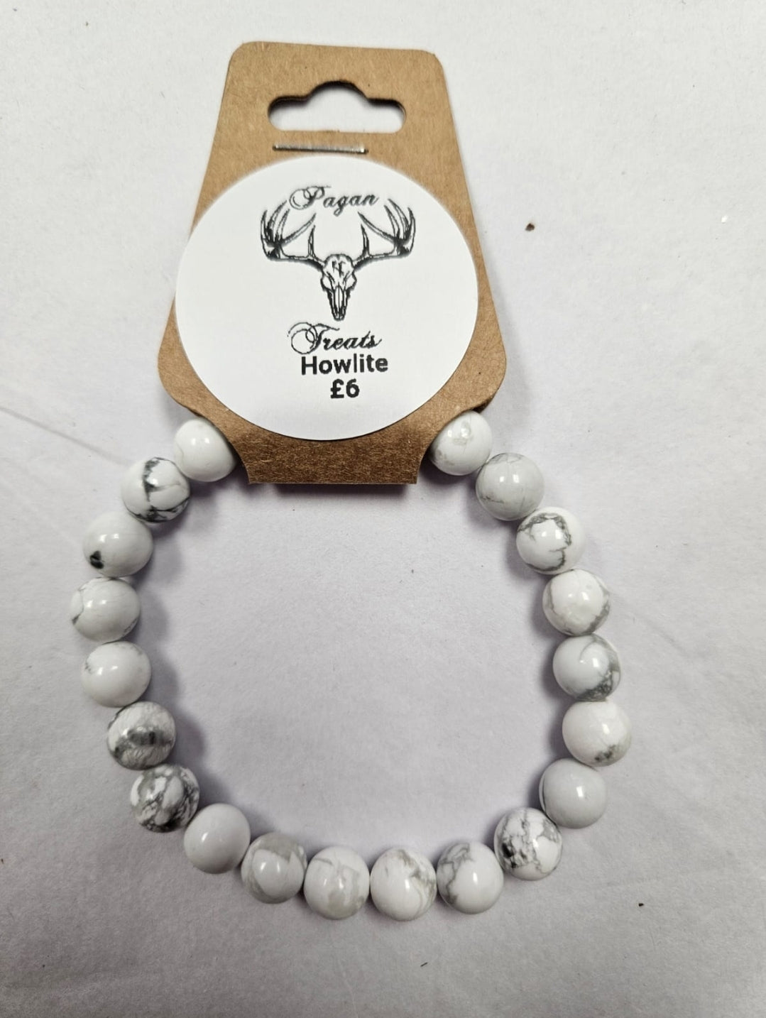 Howlite 8mm bead bracelet