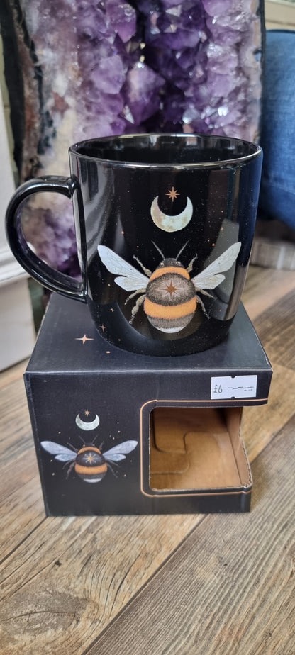 Forest bee mug