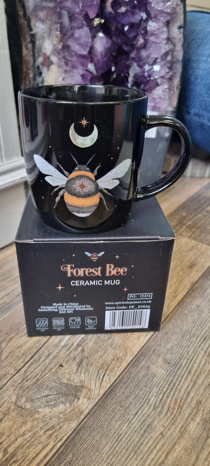 Forest bee mug