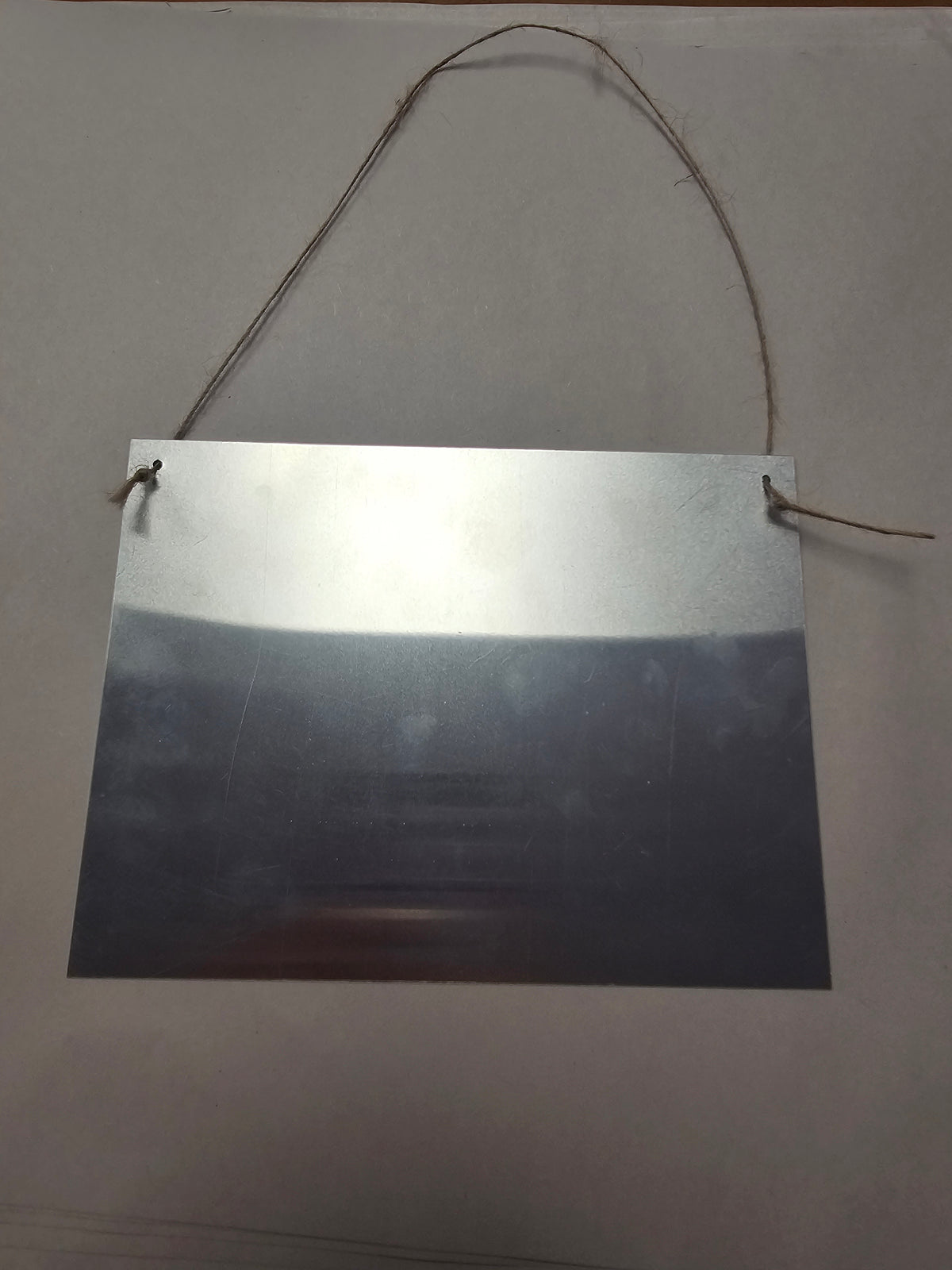 Metal wall hanging decoration