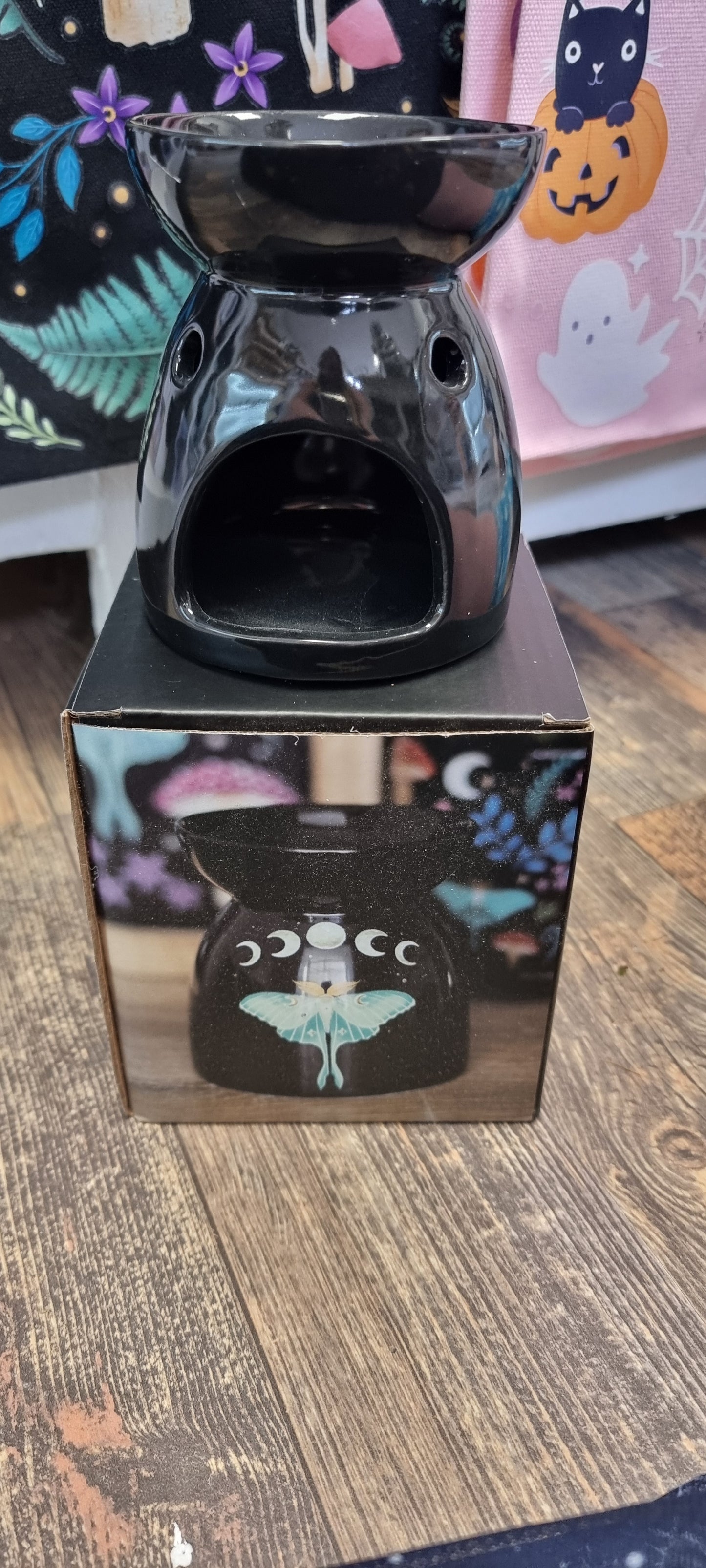 Luna moth oil burner