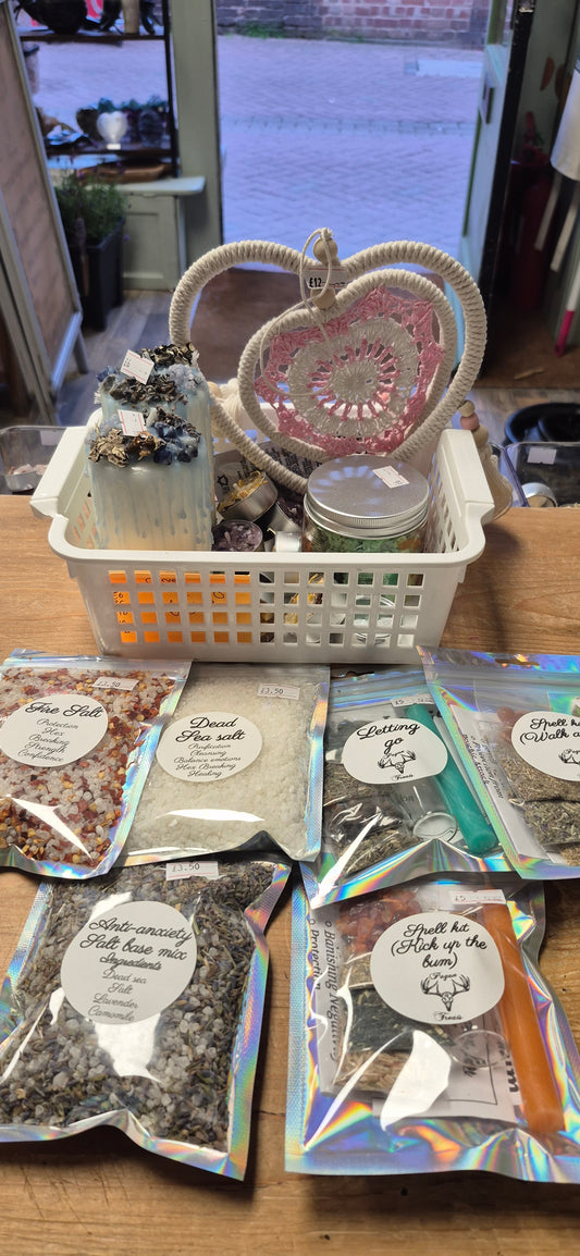 Curvyinkchick live basket