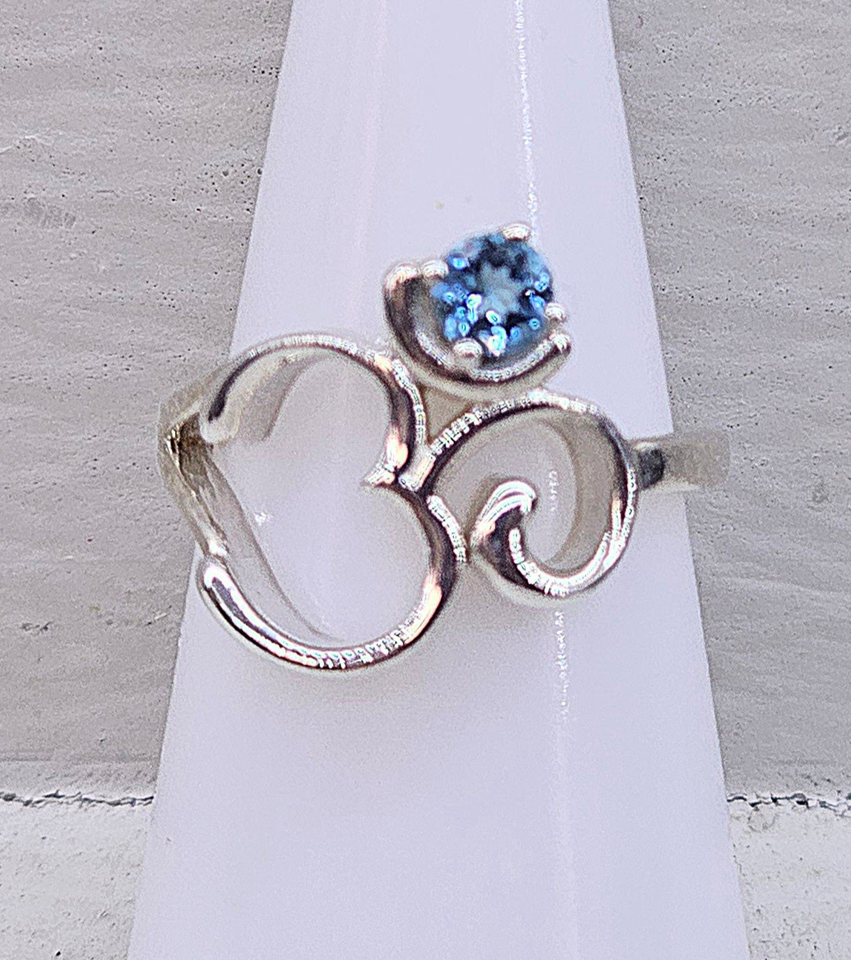 Topaz om 925 silver ring size P