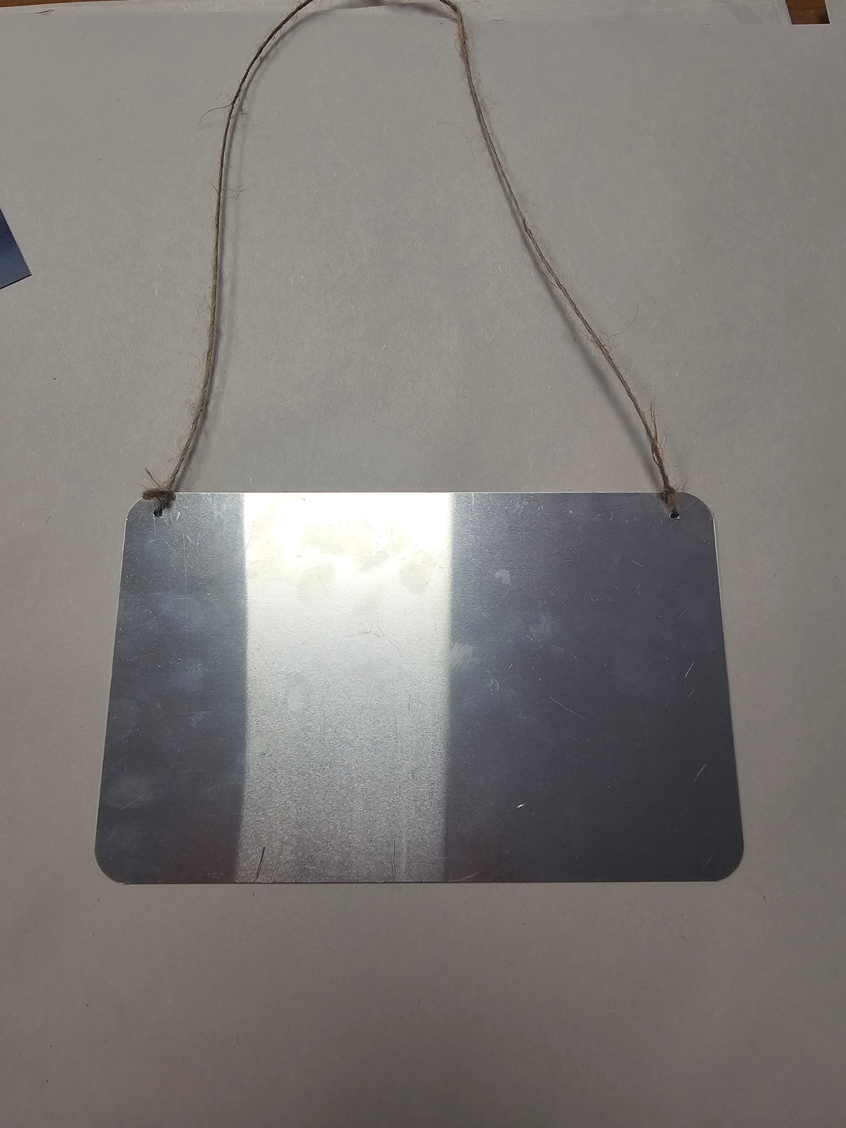Metal wall hanging decoration